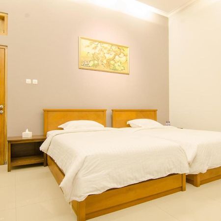 Helena Guest House Маланг Экстерьер фото