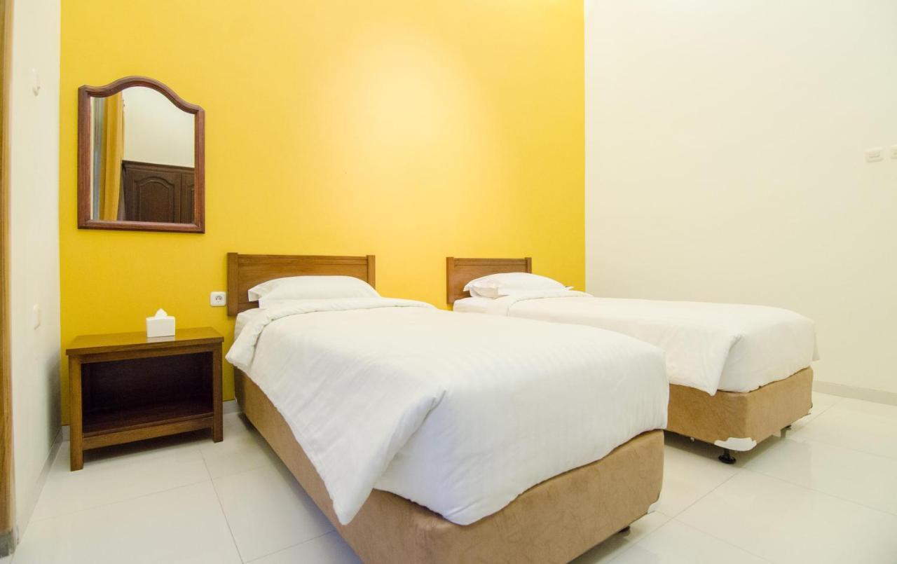 Helena Guest House Маланг Экстерьер фото