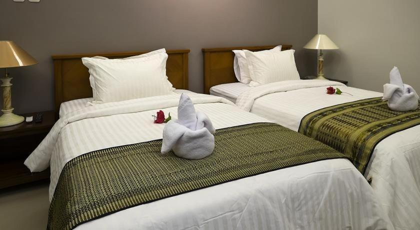 Helena Guest House Маланг Экстерьер фото